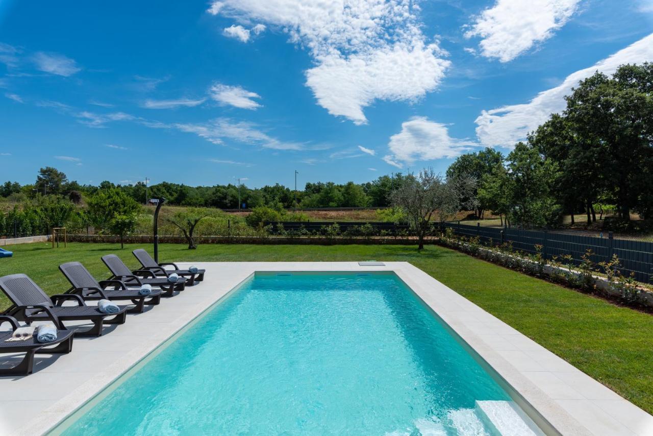 Villa Dafna Пореч Экстерьер фото