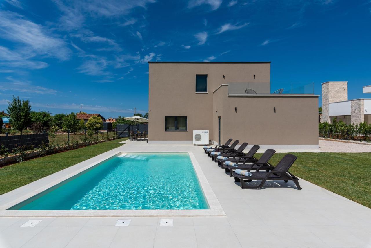 Villa Dafna Пореч Экстерьер фото