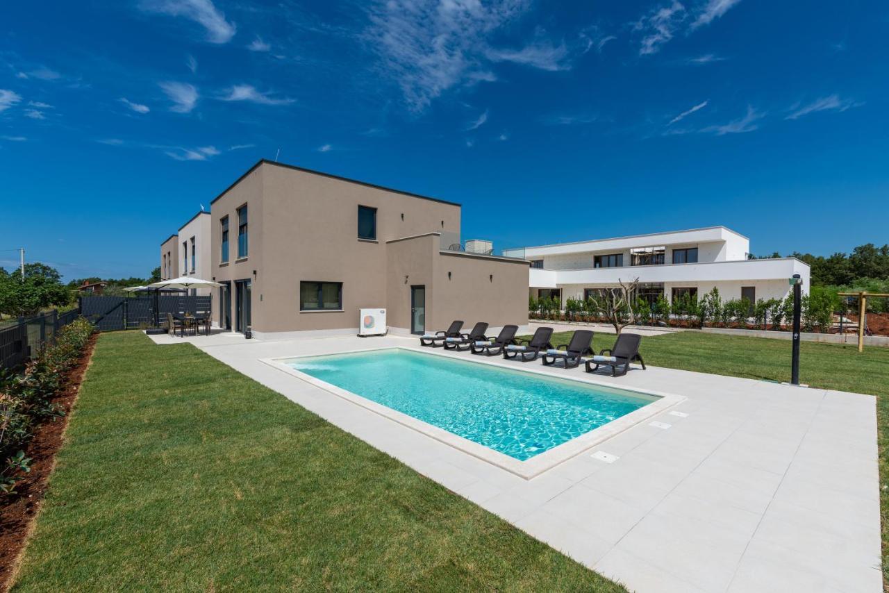 Villa Dafna Пореч Экстерьер фото
