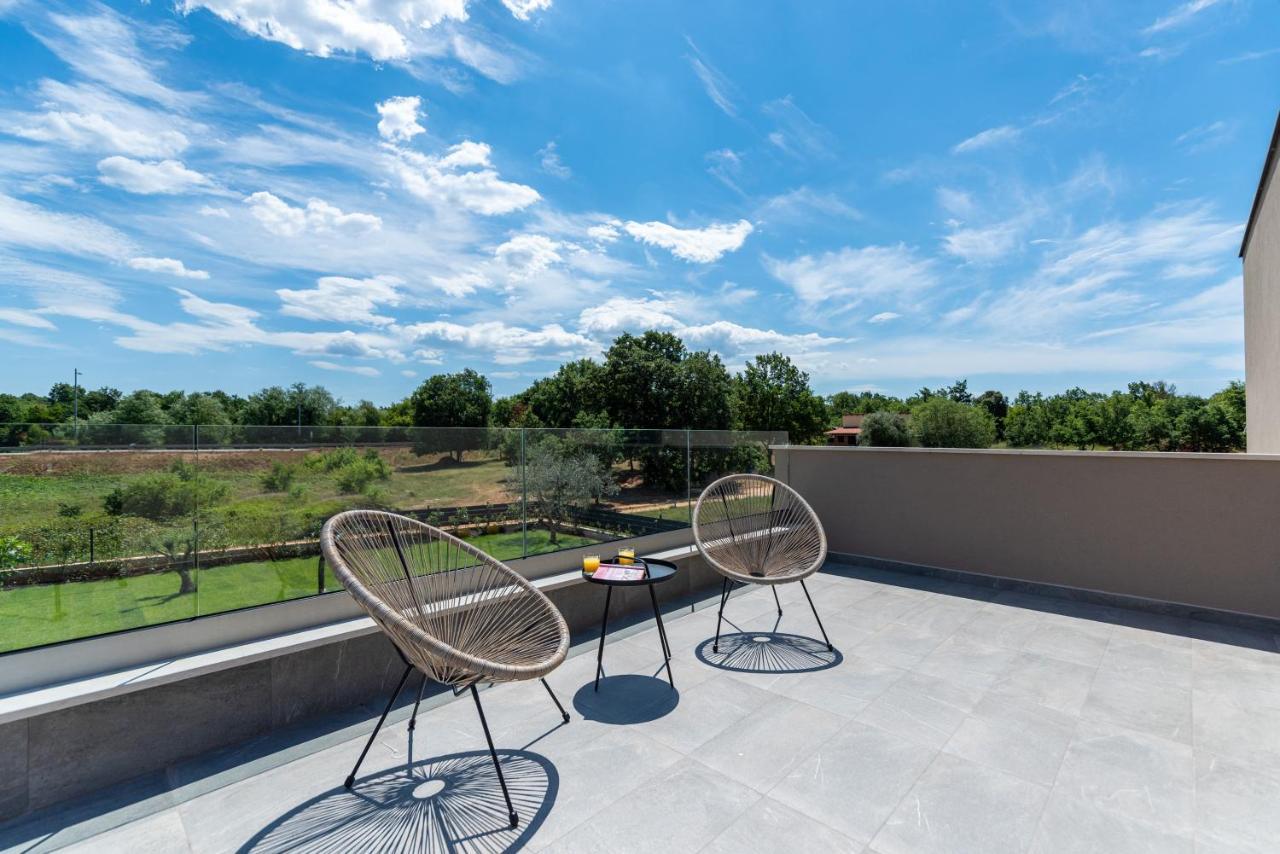 Villa Dafna Пореч Экстерьер фото